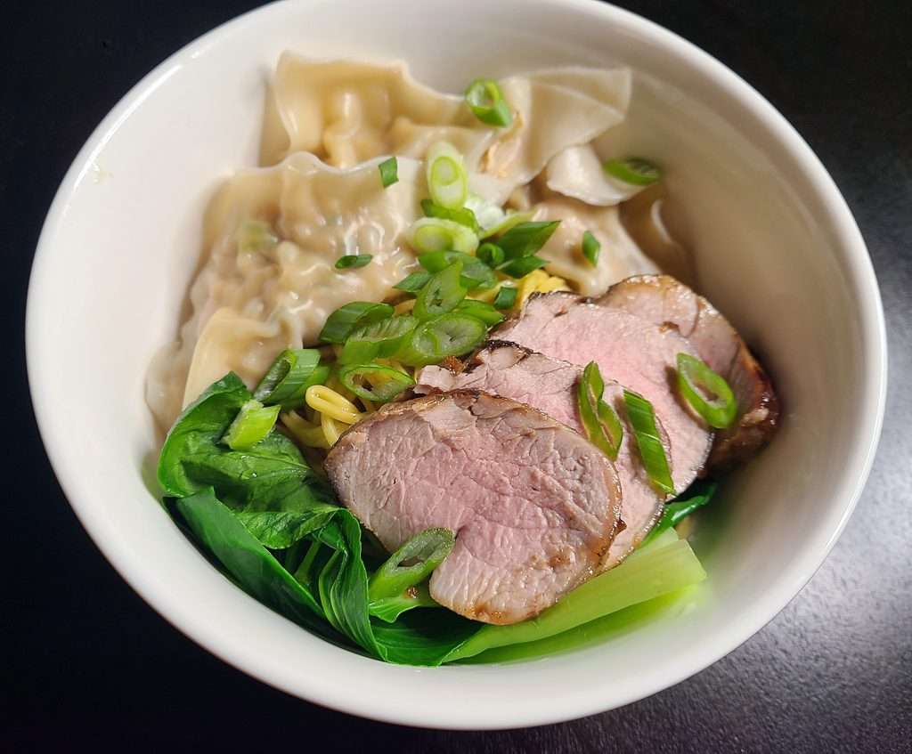 Kolo Mee (Dry Noodles with Pork and Wontons)