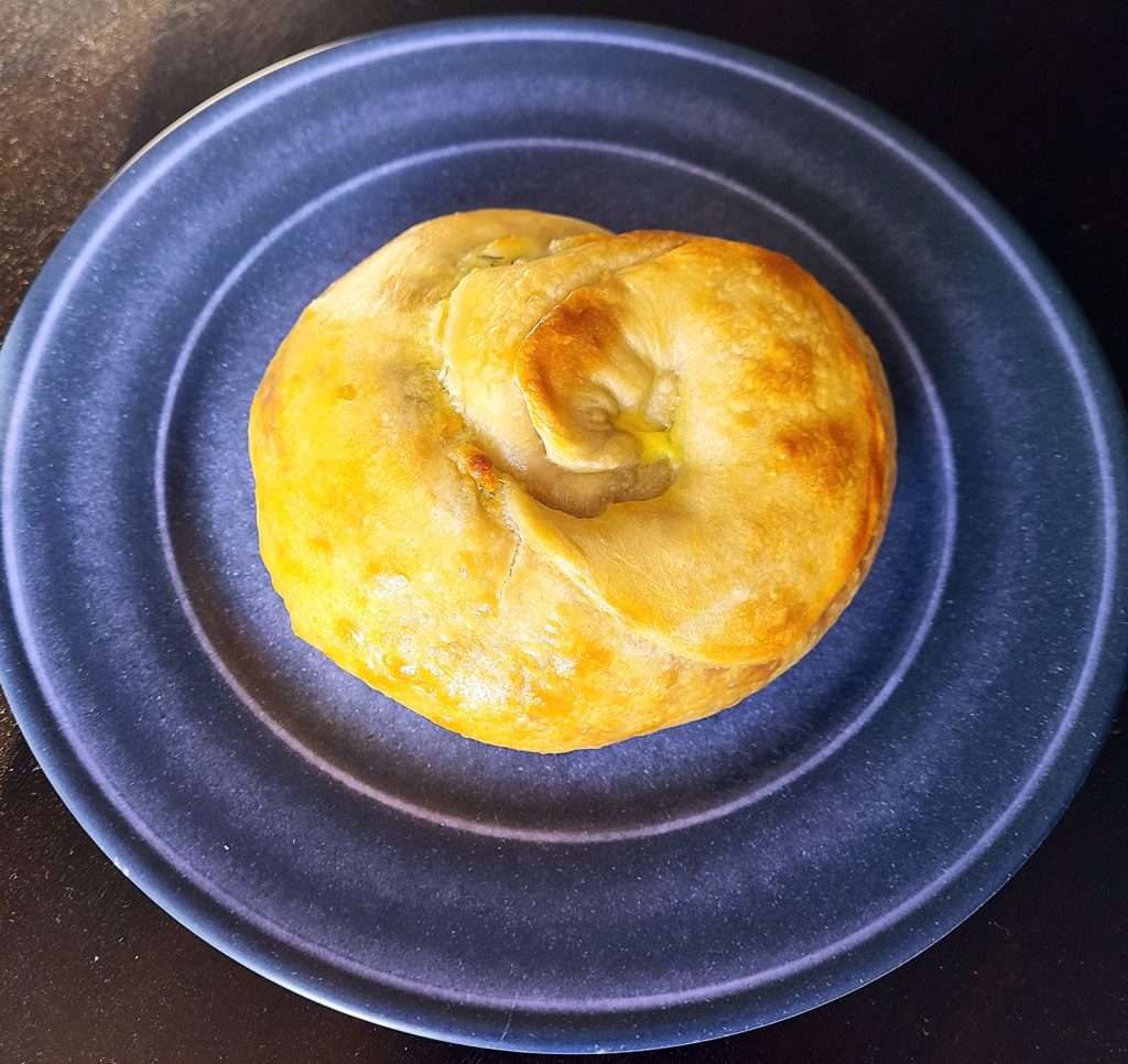 Plăcinte (Cheese-Stuffed Bread)