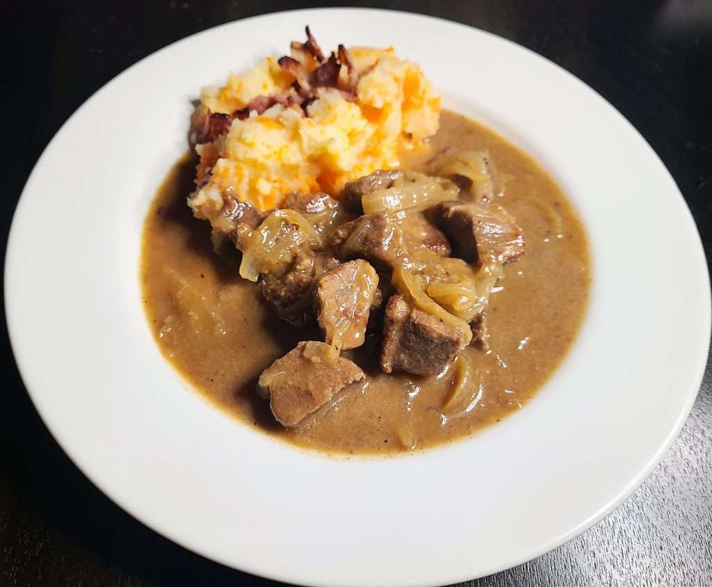 Hachee (Beef and Onion Stew)