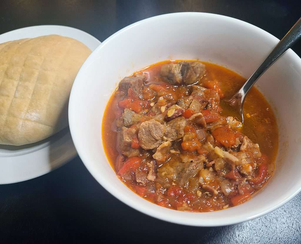 Leskovačka Mućkalica (Meat and Roasted Pepper Stew)